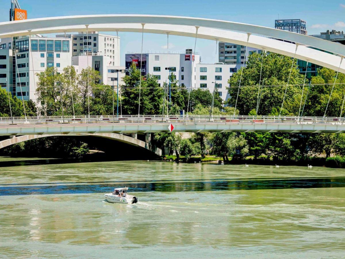 Ibis Lyon Gerland Musee Des Confluences Buitenkant foto