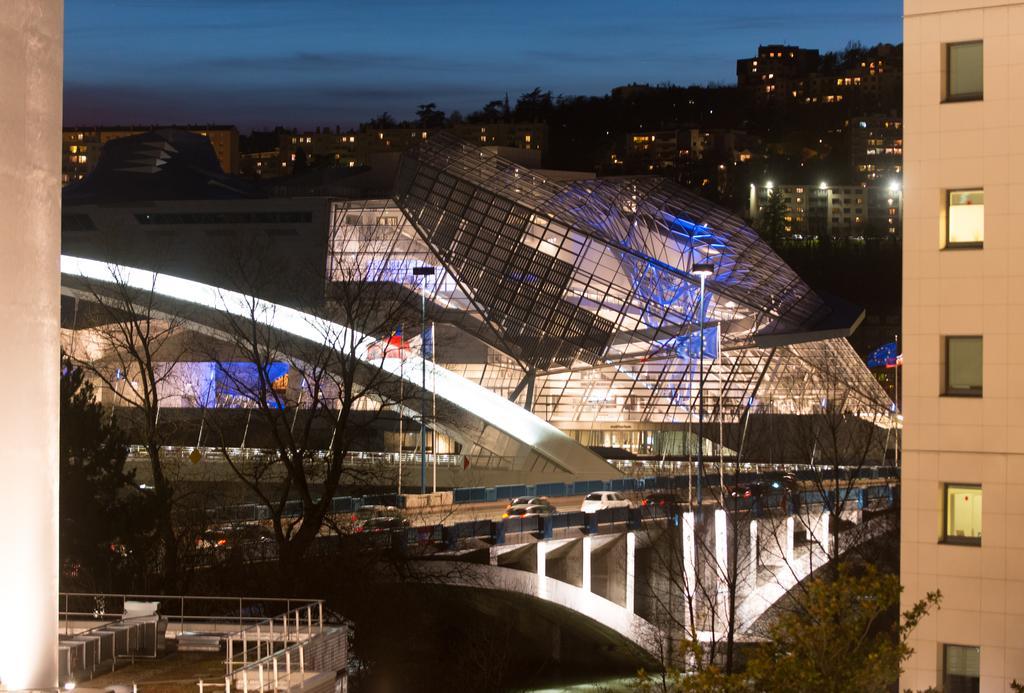 Ibis Lyon Gerland Musee Des Confluences Buitenkant foto